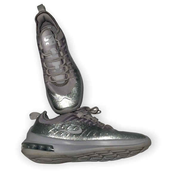 nike air max axis silver